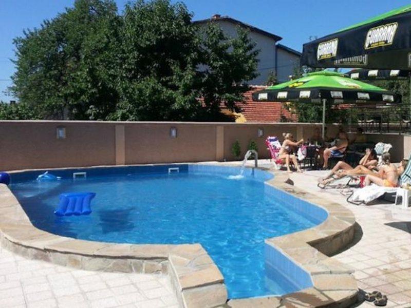 Guesthouse Vila Dnd Нішка-Баня Екстер'єр фото